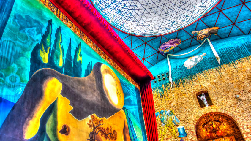 El Teatro-Museo Dalí: ¡Una experiencia excéntrica!